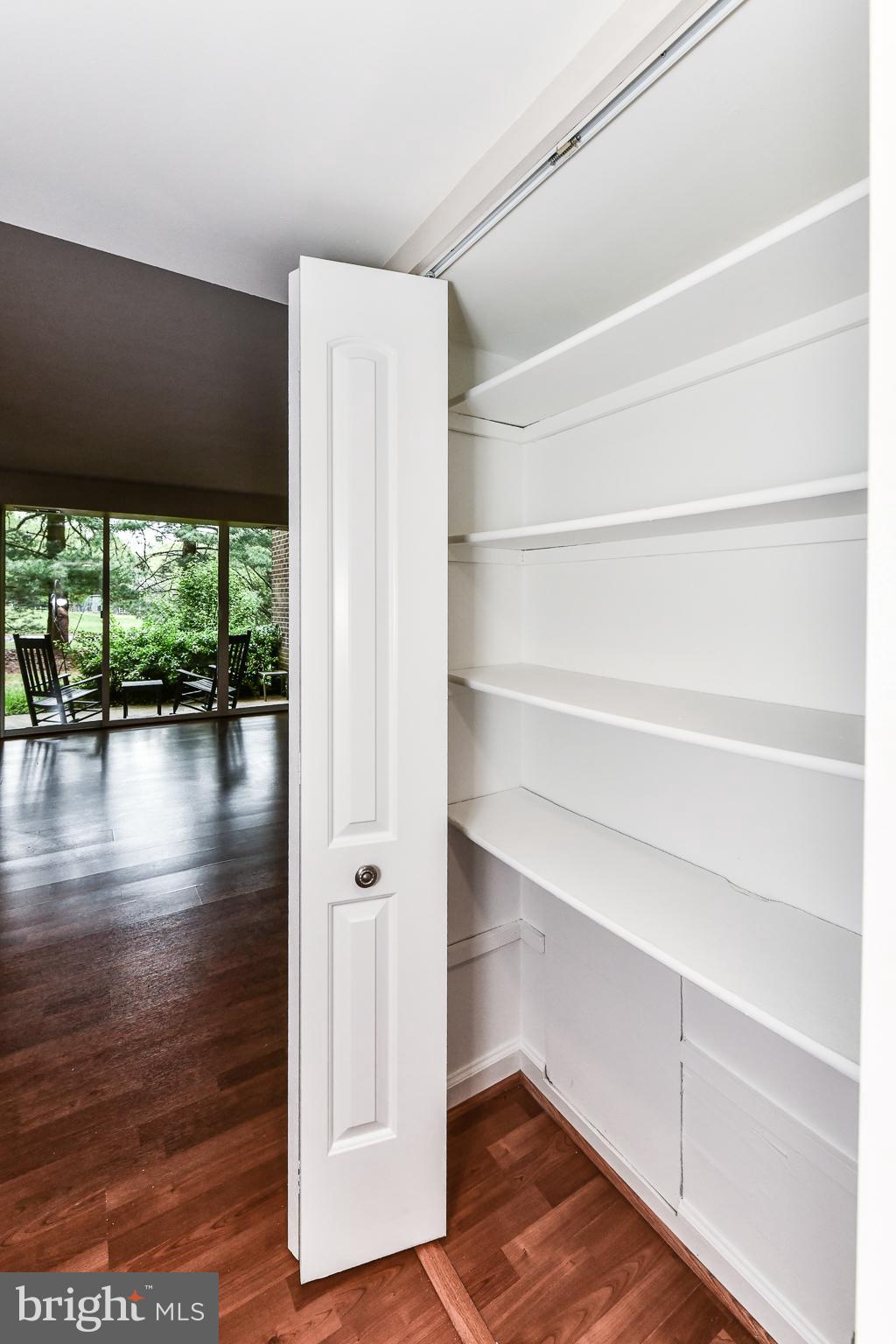 1434 Northgate Square, Unit 2 Reston, VA 20190 - Photo 14 of 19 Gallery Image 14