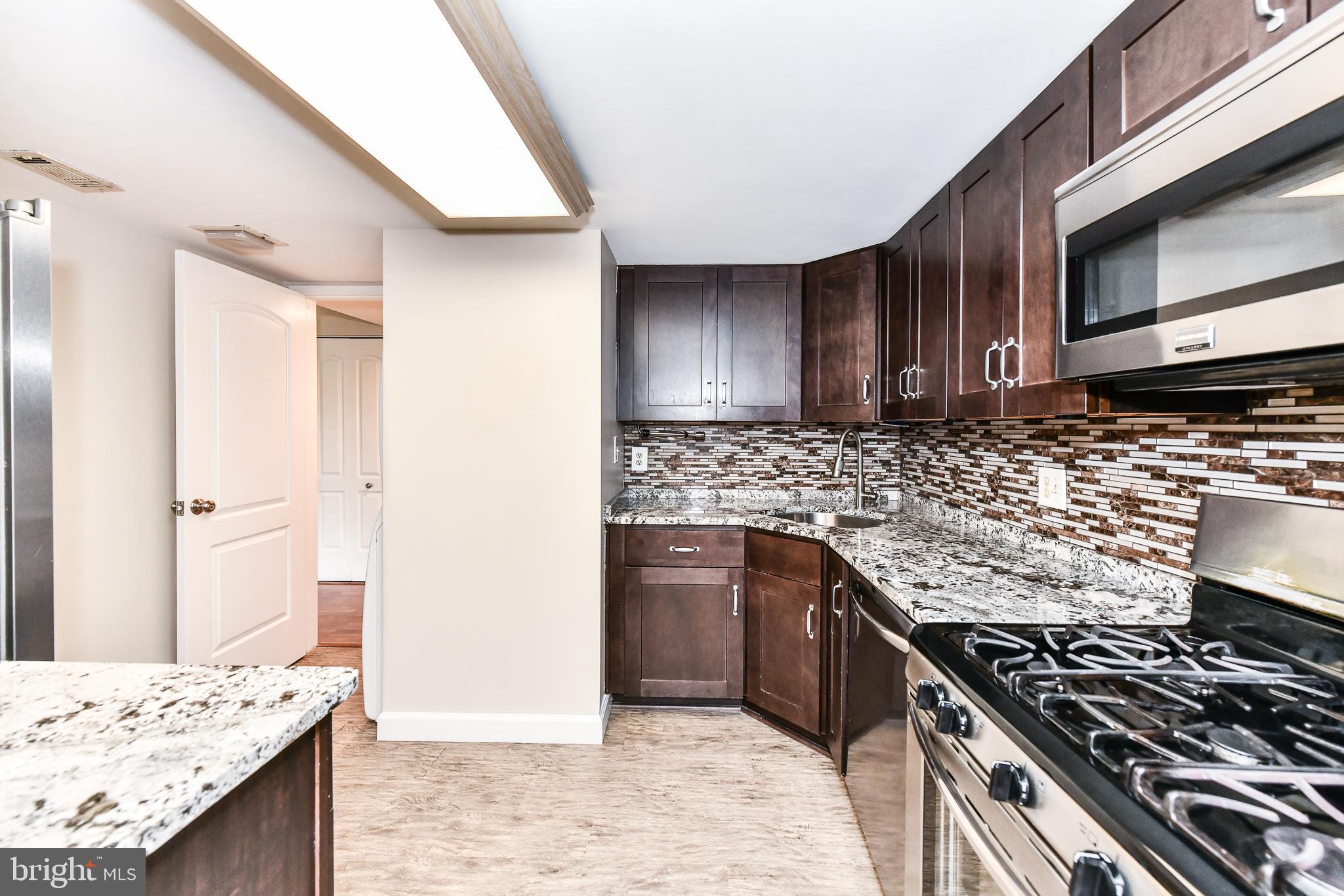 1434 Northgate Square, Unit 2 Reston, VA 20190 - Photo 4 of 19 Gallery Image 4