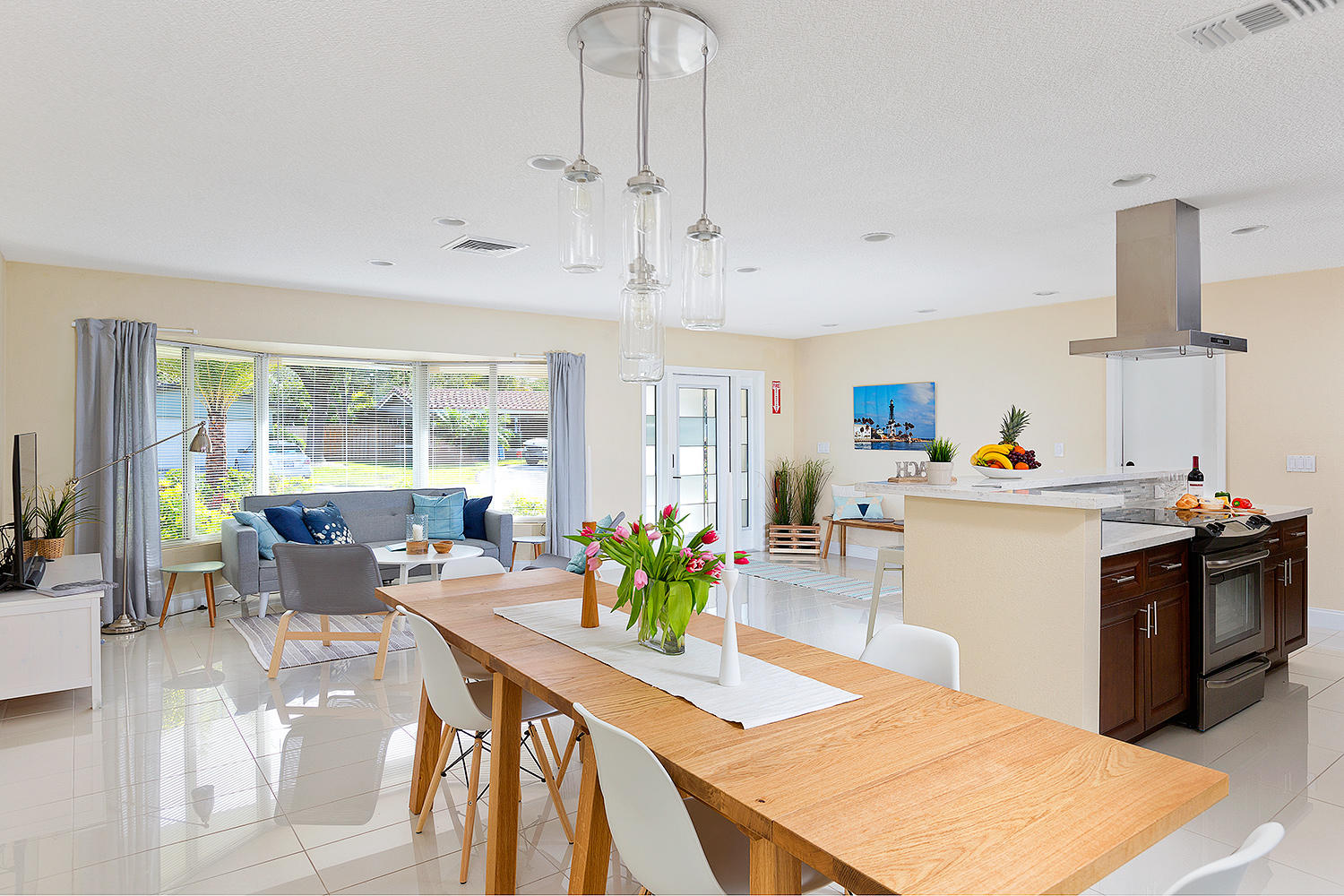 2741 Northeast 40th Court Lighthouse Point, FL 33064 - Photo 14 of 44 13_Living_Dining2