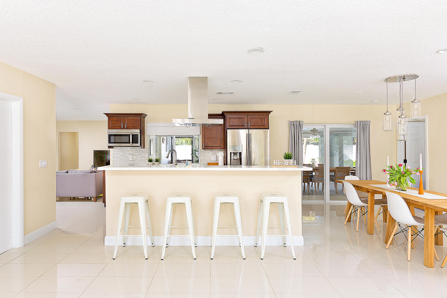 2741 Northeast 40th Court Lighthouse Point, FL 33064 - Photo 19 of 44 18_Kitchen_Layout