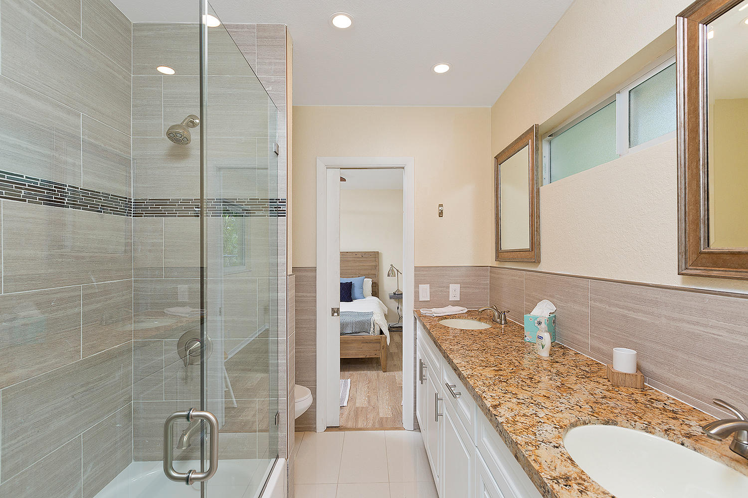 2741 Northeast 40th Court Lighthouse Point, FL 33064 - Photo 34 of 44 33_Bathroom2