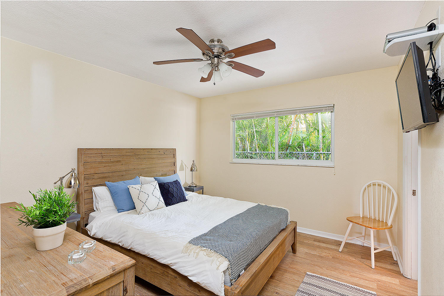 2741 Northeast 40th Court Lighthouse Point, FL 33064 - Photo 35 of 44 34_Bedroom4