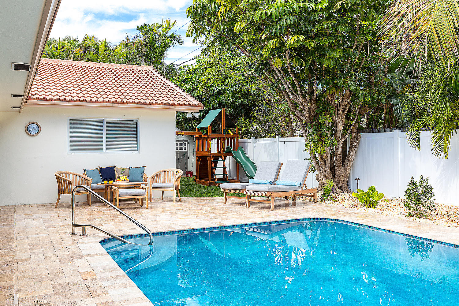 07_PoolArea_3