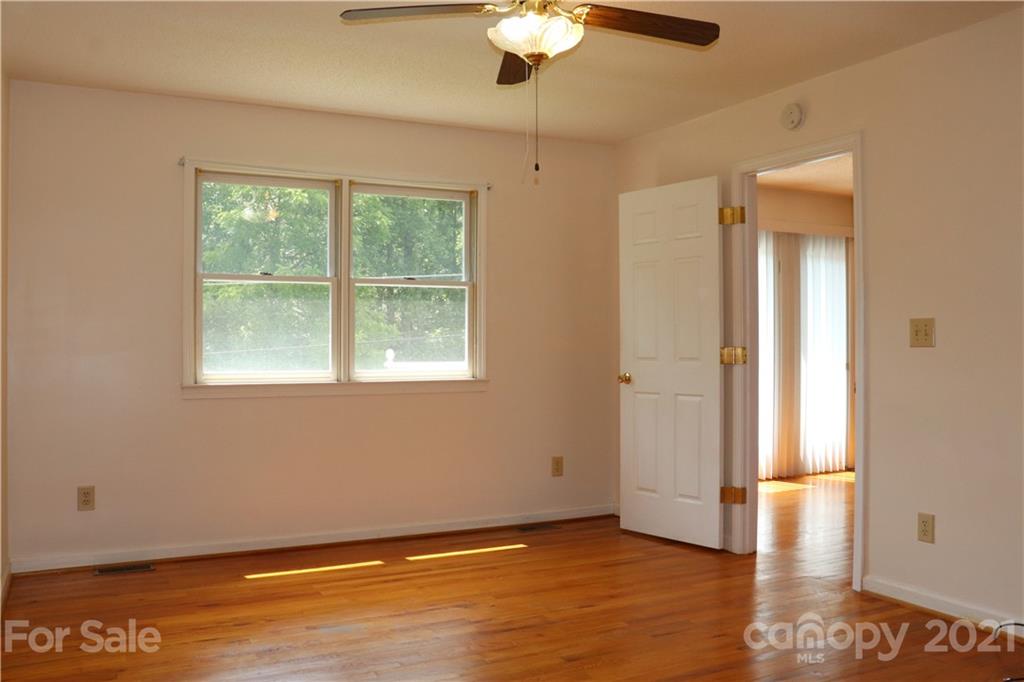 1701 Greenbrooke Road Hudson, NC 28638 - Photo 23 of 47 Gallery Image 23