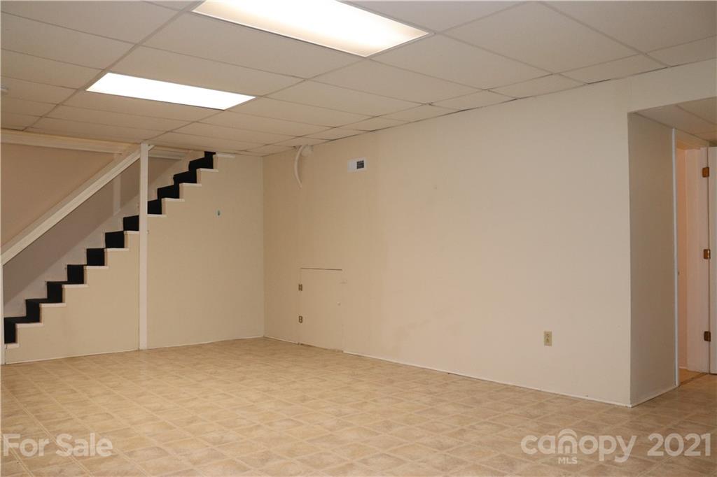 1701 Greenbrooke Road Hudson, NC 28638 - Photo 35 of 47 Gallery Image 35