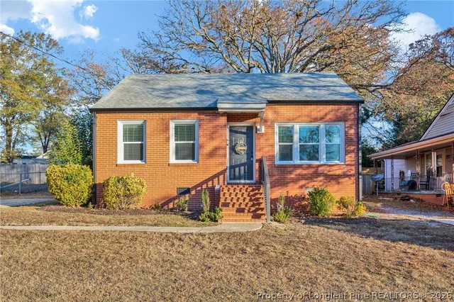 $1,300 | 809 Anarine Road, Fayetteville, NC 28303