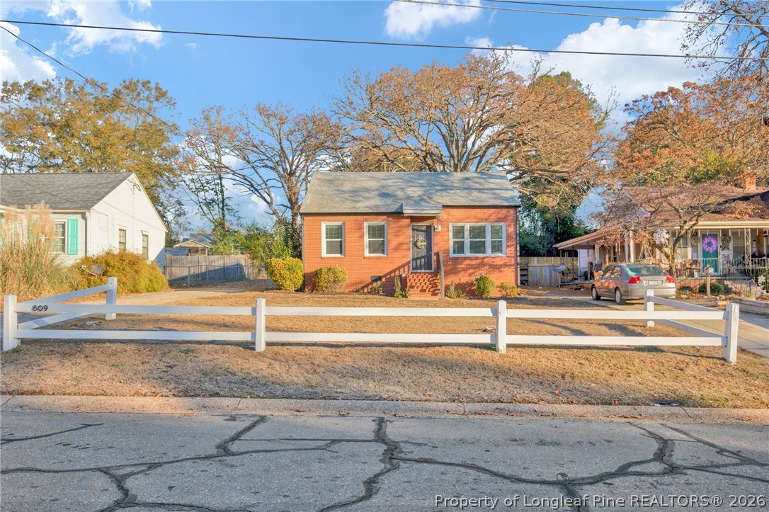 809 Anarine Road Fayetteville, NC 28303 - Photo 4 of 26
