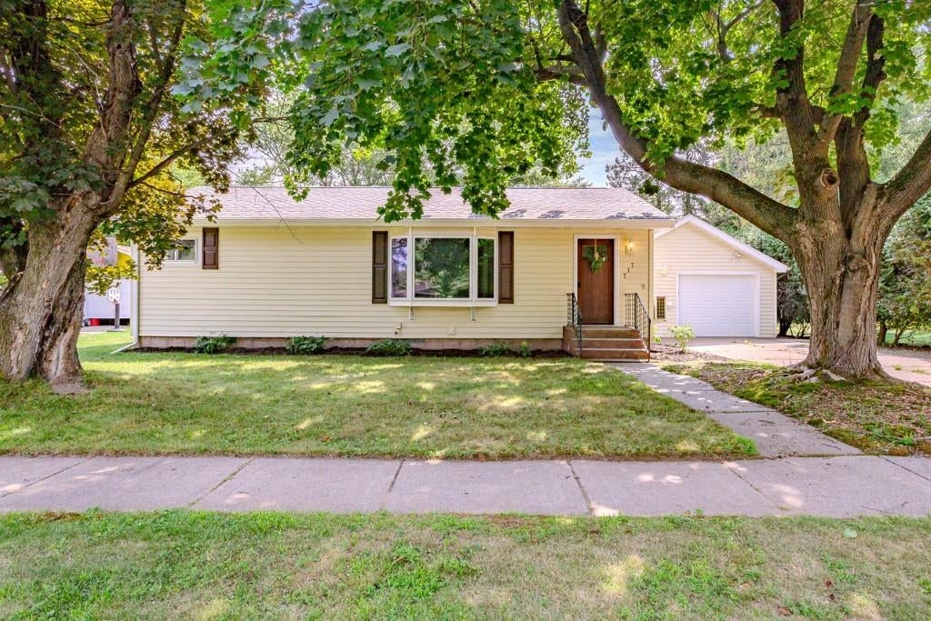 717 South Line Road Rothschild, WI 54474 - Photo 1 of 44 Gallery Image 1