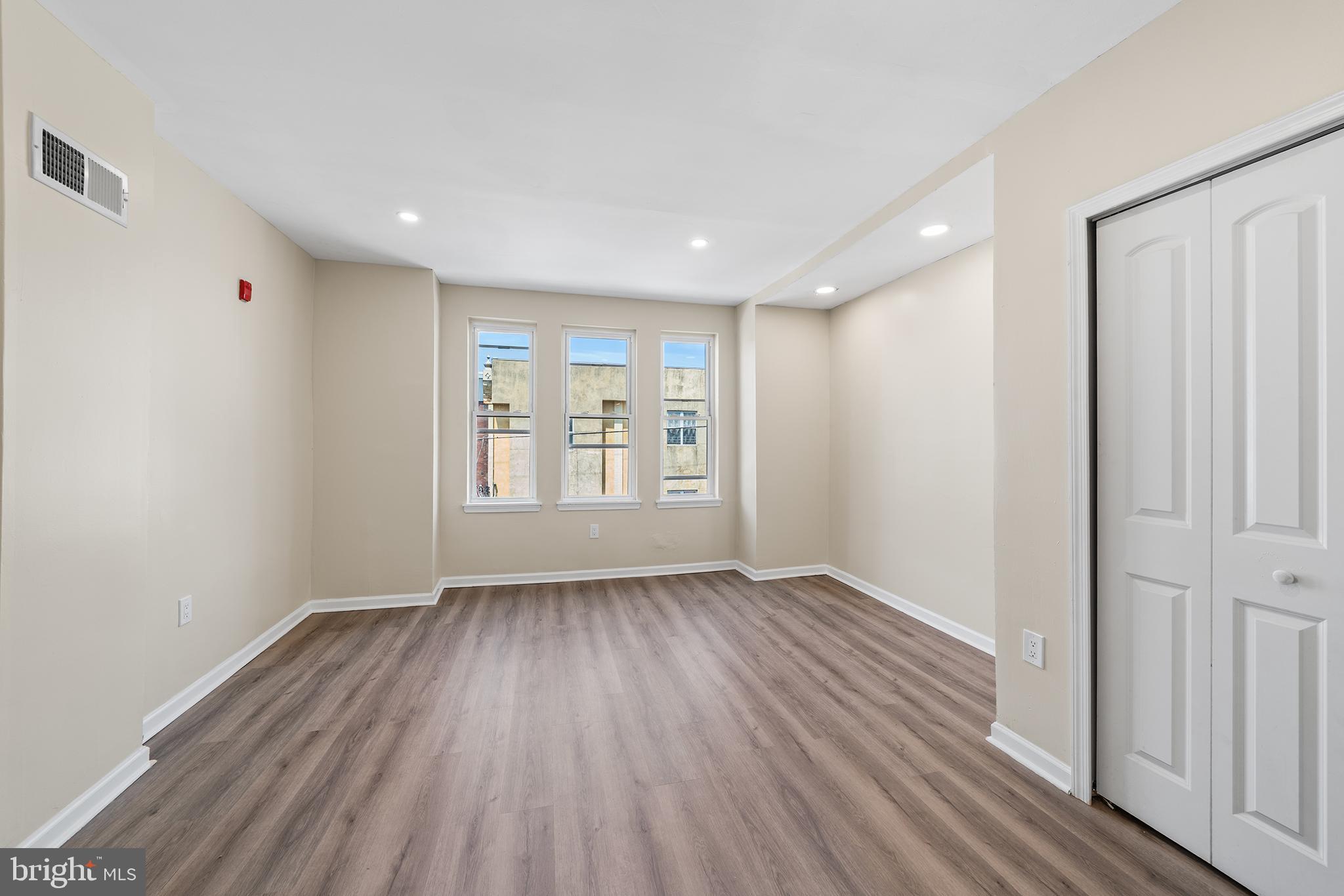 2003 South 7th Street, Unit 2 Philadelphia, PA 19148 - Photo 14 of 27 Bedroom 2 - upper level