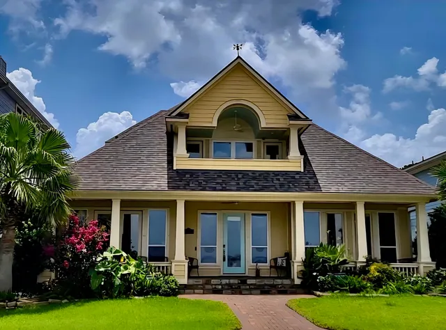 $1,150,000 | 1207 North Shore Drive, Clear Lake Shores, TX 77565