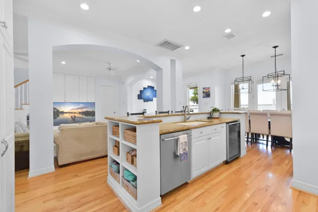 $1,150,000 | 1207 North Shore Drive, Clear Lake Shores, TX 77565