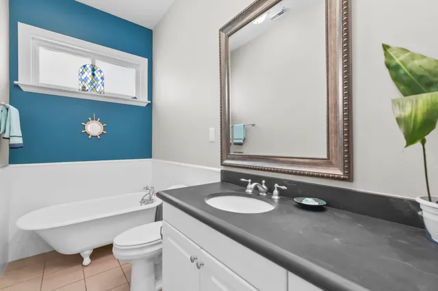 $1,150,000 | 1207 North Shore Drive, Clear Lake Shores, TX 77565