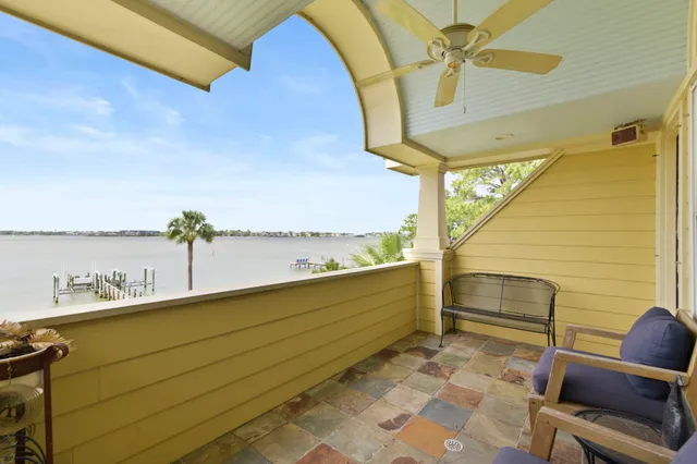 $1,150,000 | 1207 North Shore Drive, Clear Lake Shores, TX 77565