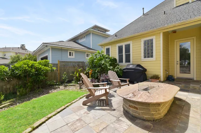 $1,150,000 | 1207 North Shore Drive, Clear Lake Shores, TX 77565