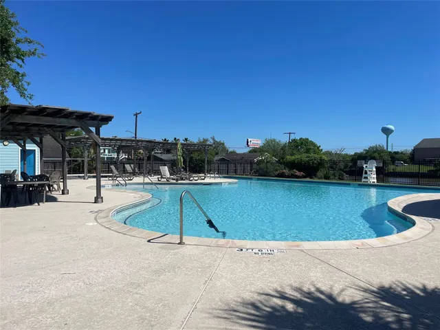 $1,150,000 | 1207 North Shore Drive, Clear Lake Shores, TX 77565