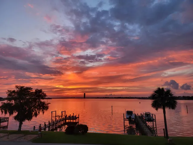 $1,150,000 | 1207 North Shore Drive, Clear Lake Shores, TX 77565