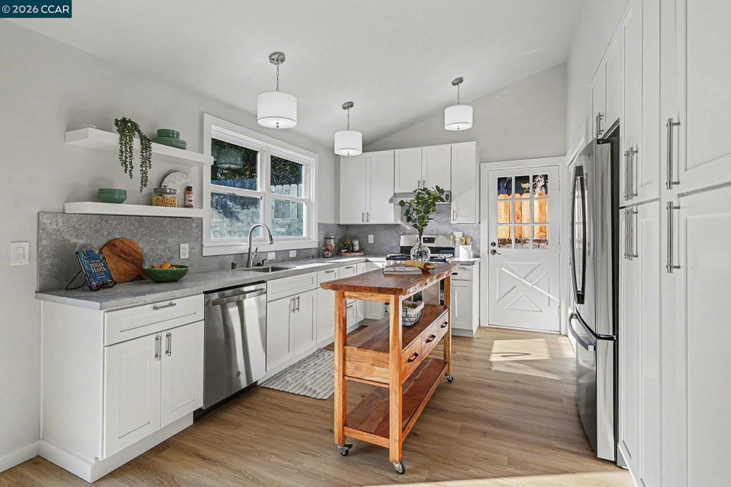 691-691 Rincon Road El Sobrante, CA 94803 - Photo 9 of 30