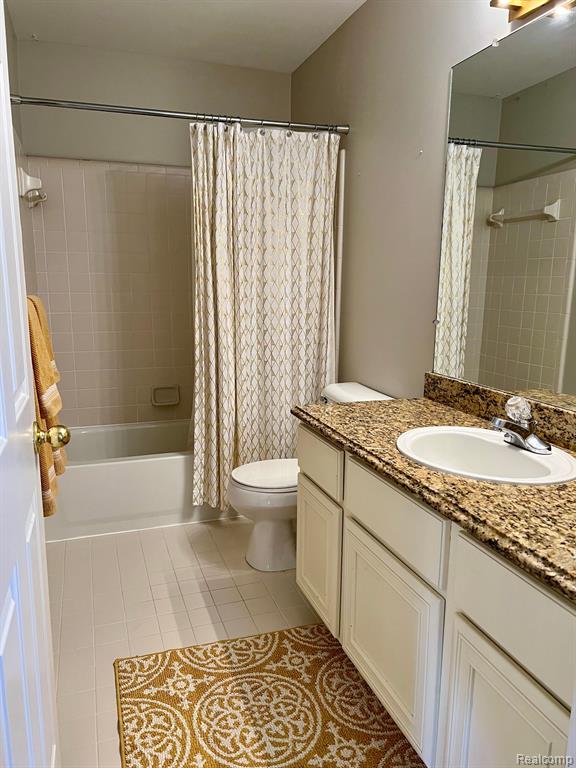 21373 Raintree Drive Macomb, MI 48044 - Photo 39 of 58 Gallery Image 39