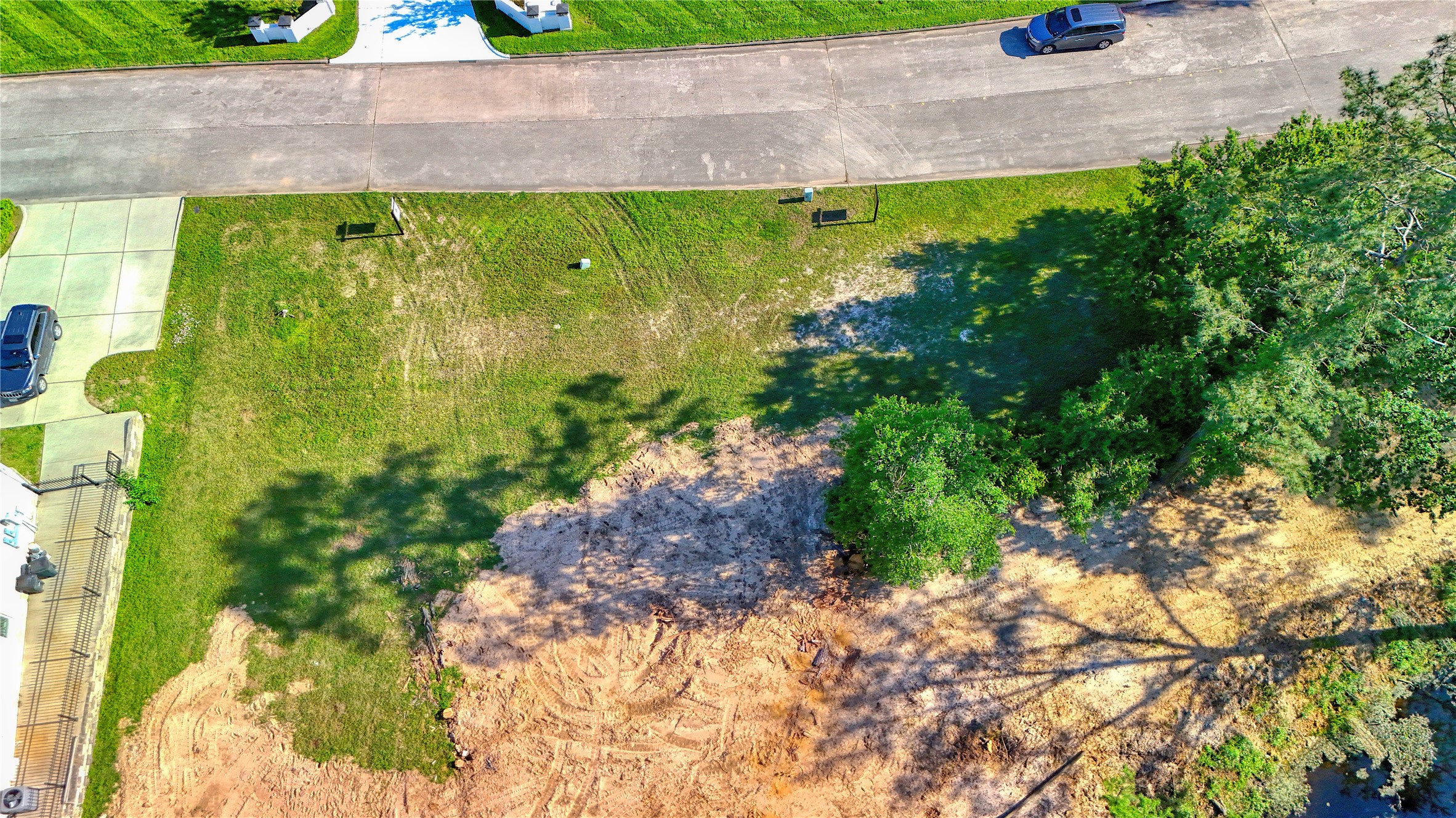 1902 Woerner Road Houston, TX 77090 - Photo 3 of 5 a view of a garden