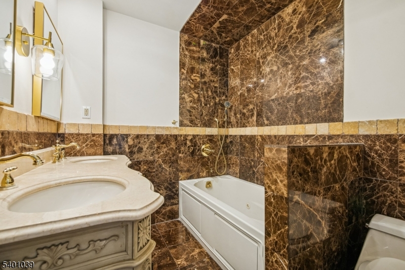 13 Evergreen Avenue Springfield, NJ 07081 - Photo 22 of 35