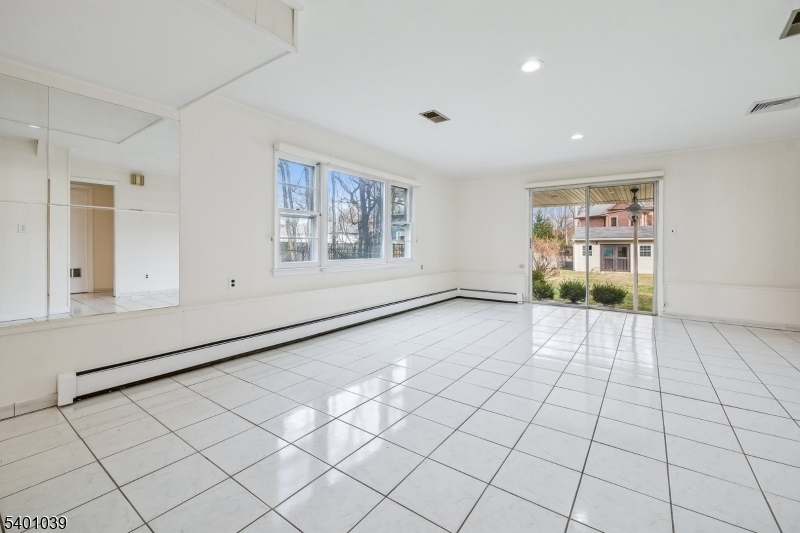 13 Evergreen Avenue Springfield, NJ 07081 - Photo 23 of 35