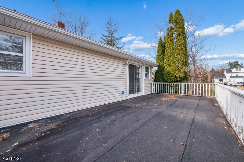13 Evergreen Avenue Springfield, NJ 07081 - Photo 30 of 35