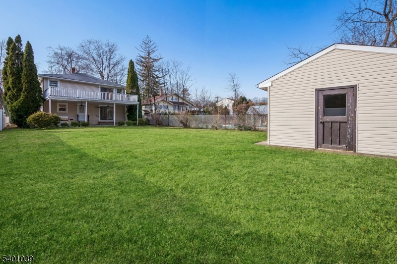 13 Evergreen Avenue Springfield, NJ 07081 - Photo 33 of 35