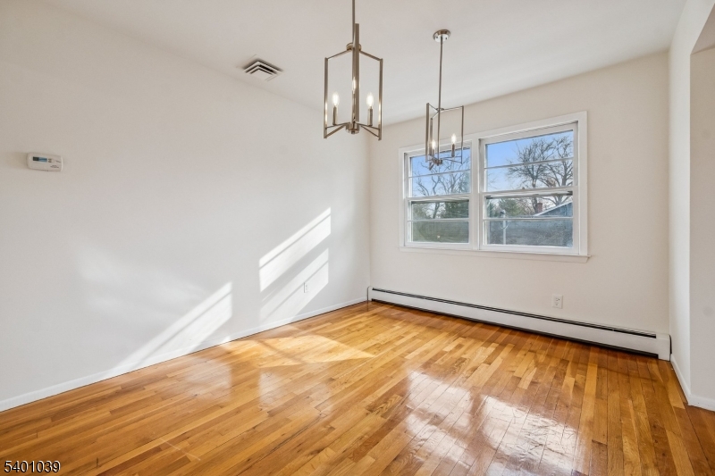 13 Evergreen Avenue Springfield, NJ 07081 - Photo 8 of 35