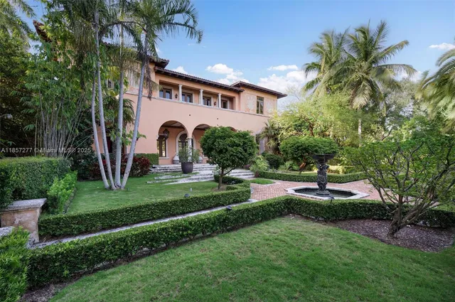 $27,500,000 | 221 Casuarina Concourse, Coral Gables, FL 33143