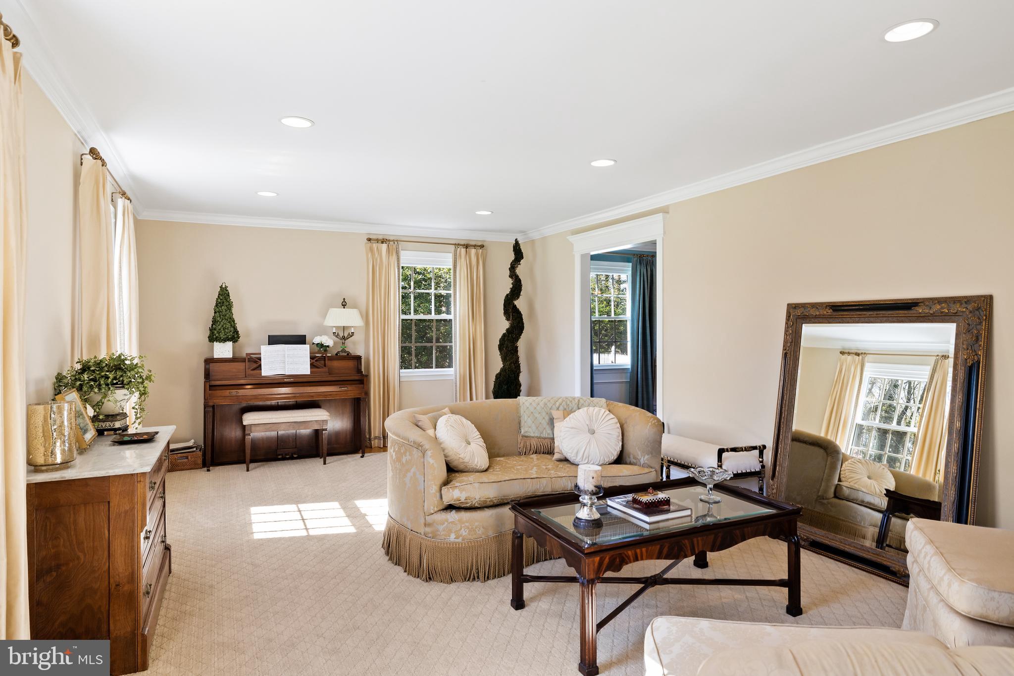 745 Signal Light Road Moorestown, NJ 08057 - Photo 5 of 36