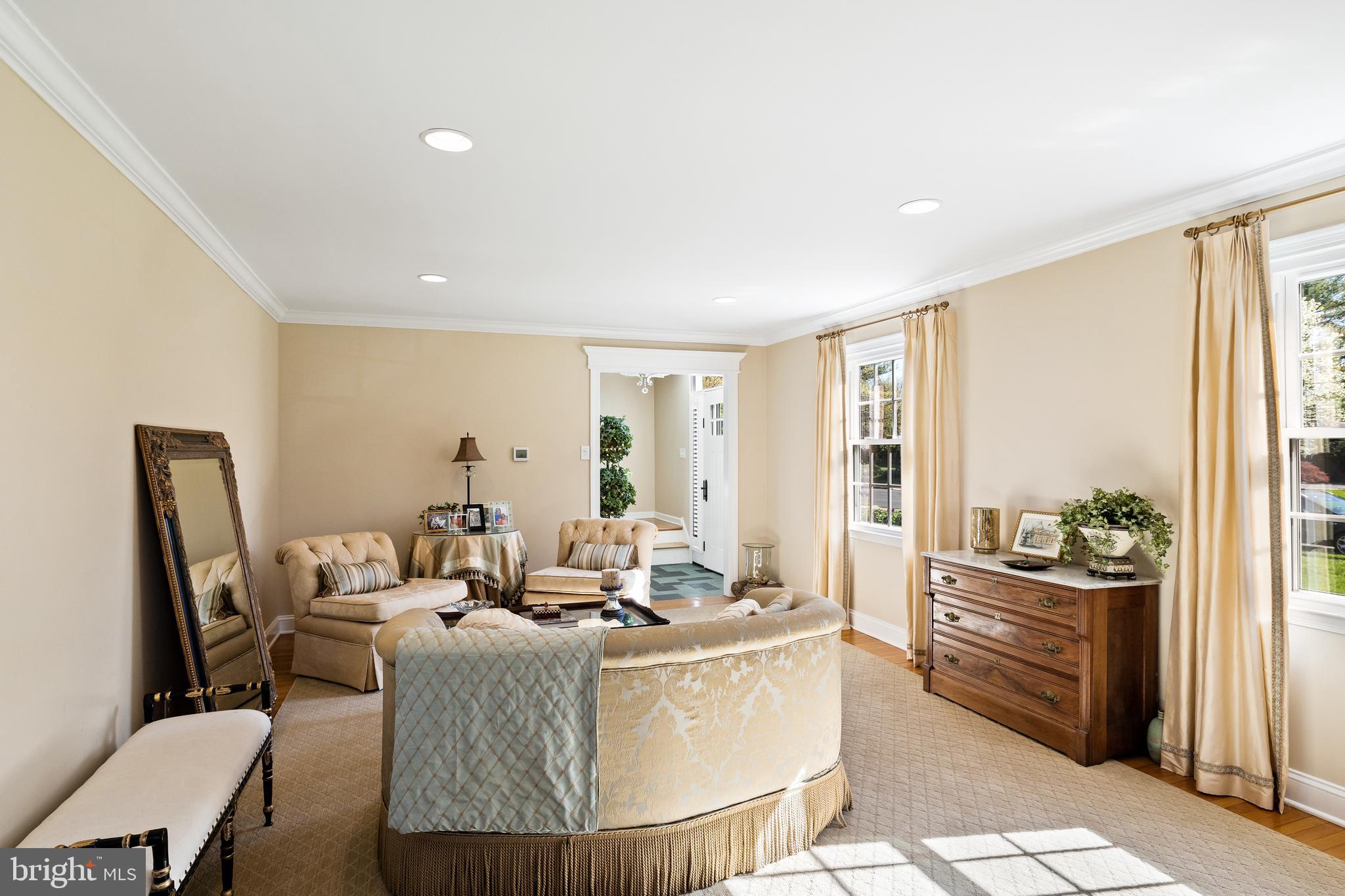 745 Signal Light Road Moorestown, NJ 08057 - Photo 6 of 36