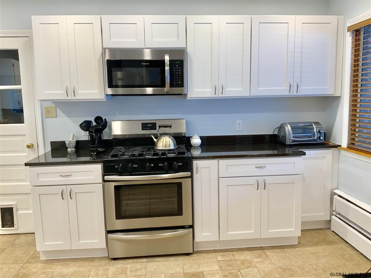 6 Clarkson Road Bethlehem, NY 12054 - Photo 8 of 35 Photo 9