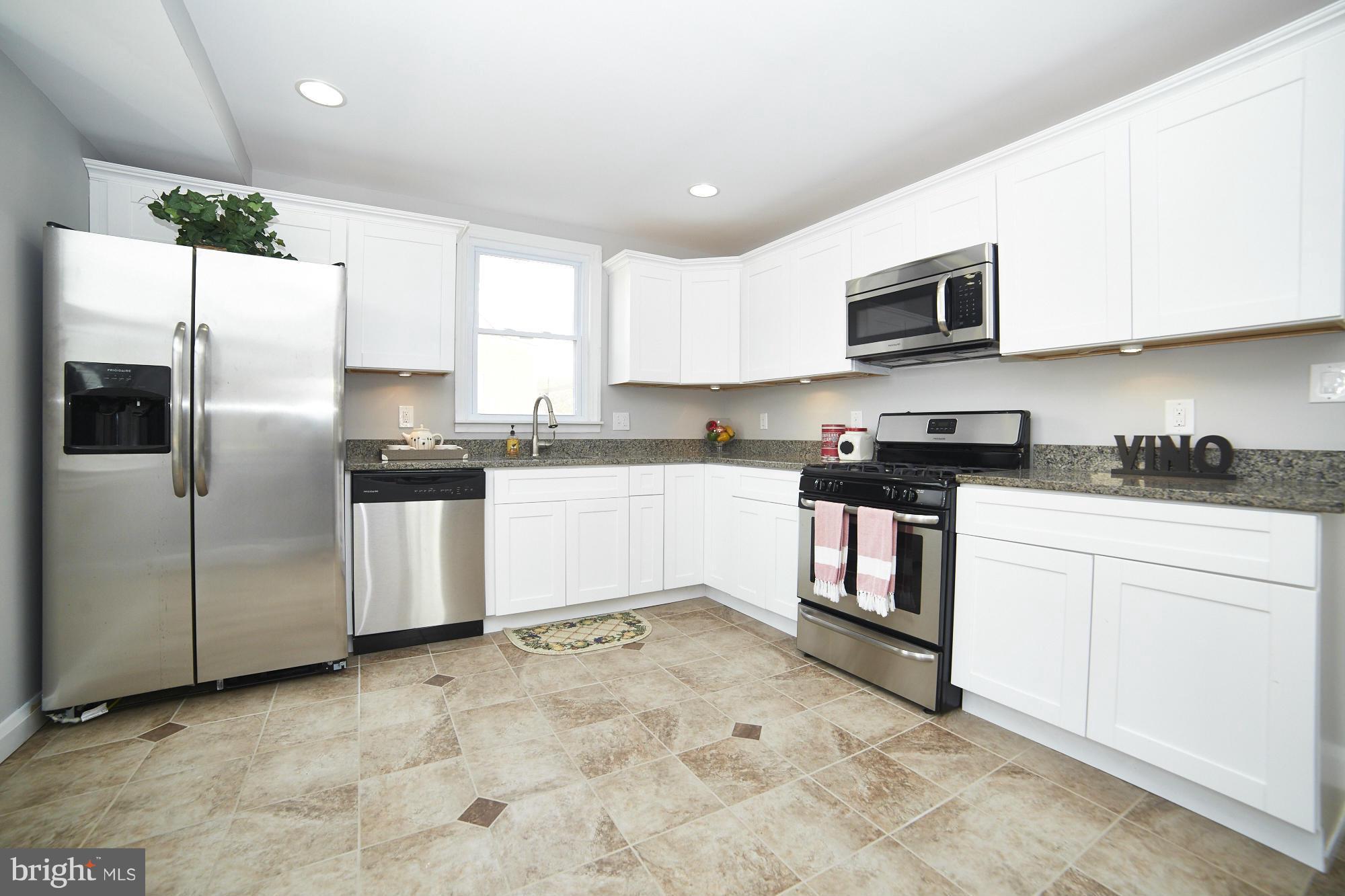 9200 Avondale Road Baltimore, MD 21234 - Photo 11 of 30 Kitchen