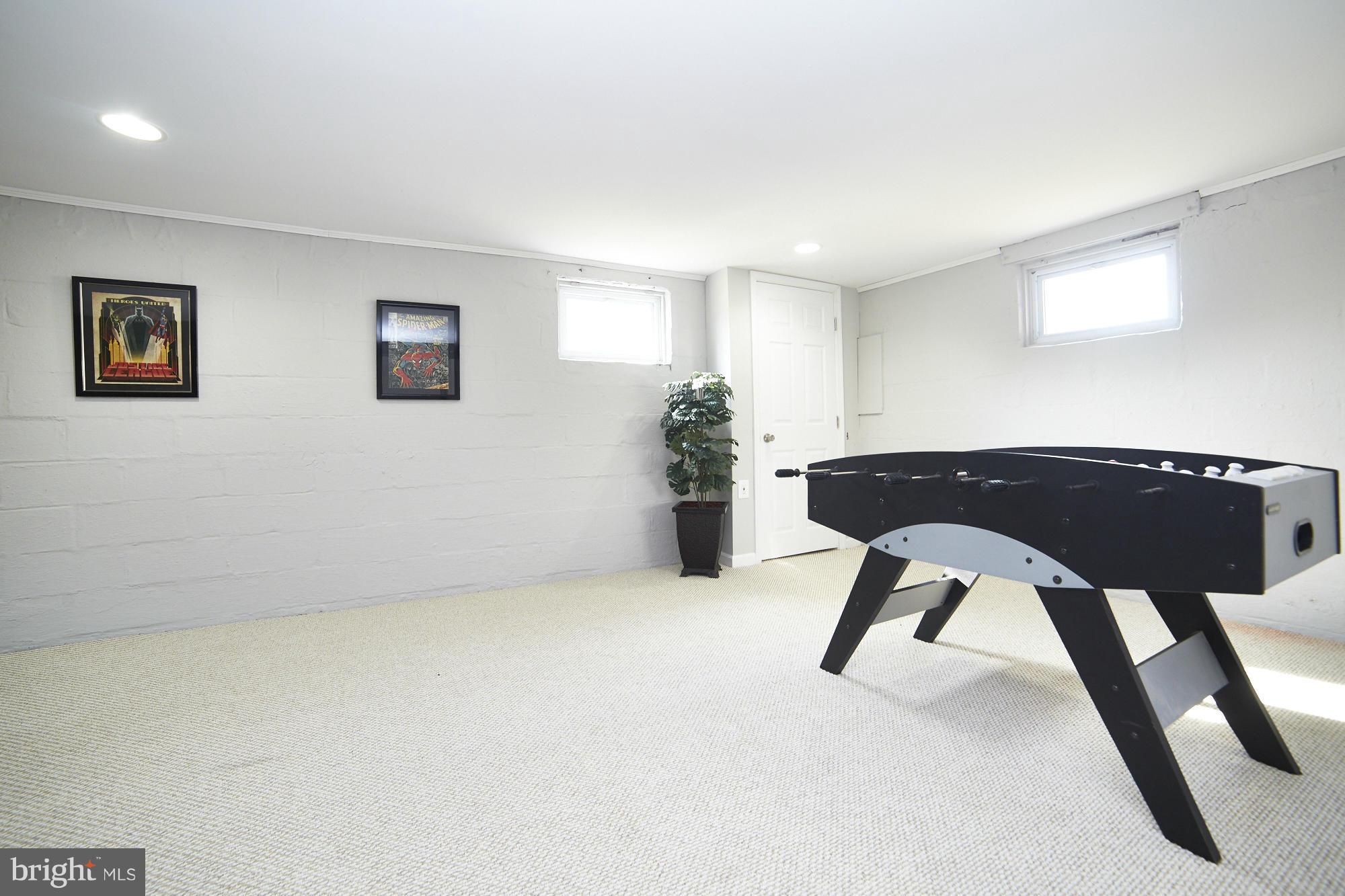 9200 Avondale Road Baltimore, MD 21234 - Photo 26 of 30 Family Room