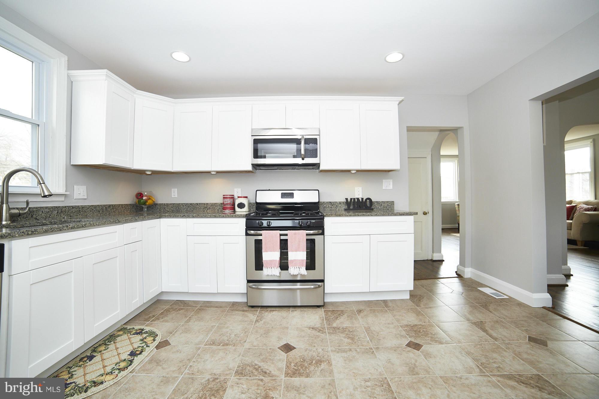 9200 Avondale Road Baltimore, MD 21234 - Photo 9 of 30 Kitchen