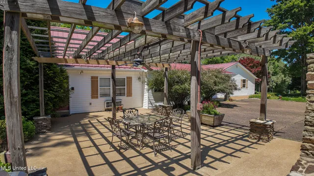 $594,900 | 3501 Highway 305, Hernando, MS 38632