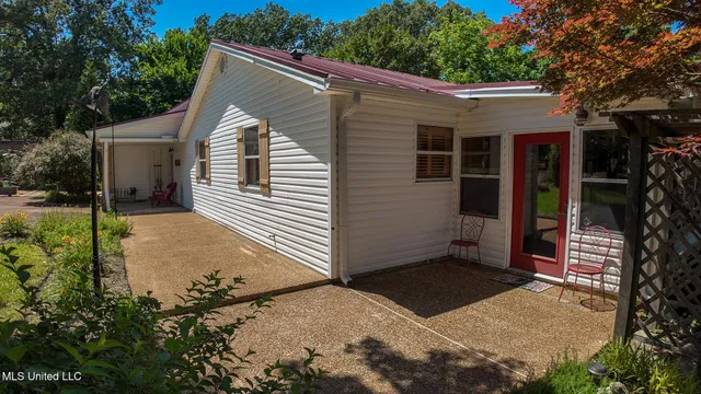 $594,900 | 3501 Highway 305, Hernando, MS 38632