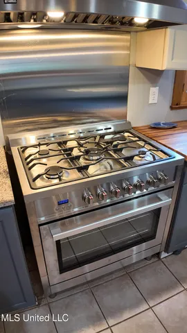 $594,900 | 3501 Highway 305, Hernando, MS 38632