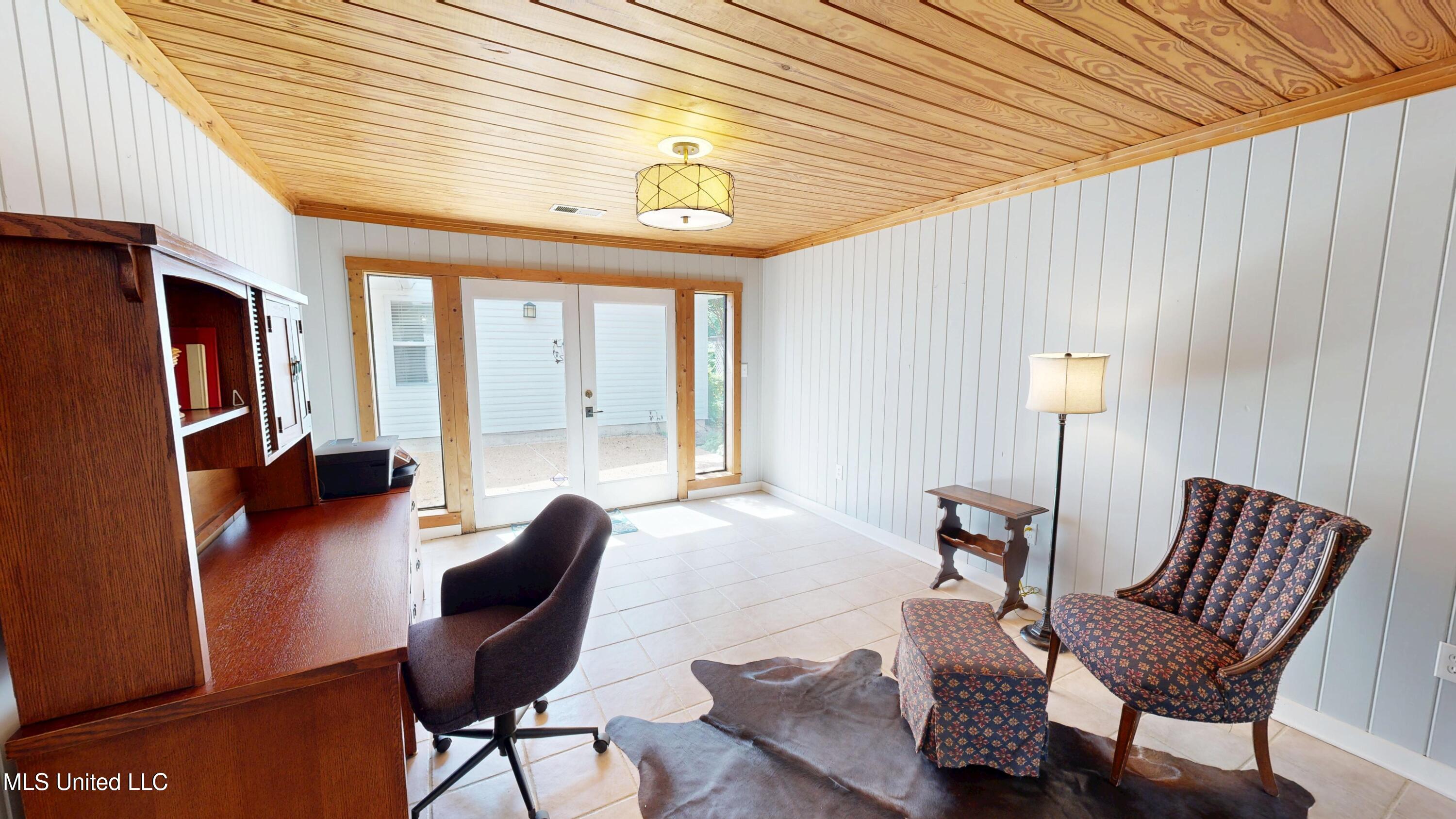 3501 Highway 305 Hernando, MS 38632 - Photo 36 of 75 Office area