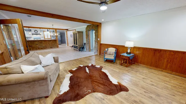 $594,900 | 3501 Highway 305, Hernando, MS 38632