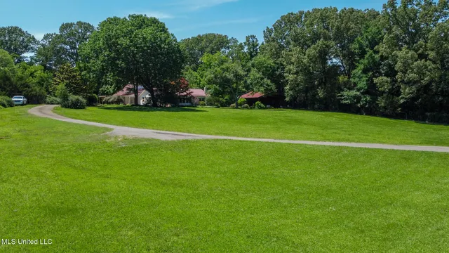 $594,900 | 3501 Highway 305, Hernando, MS 38632