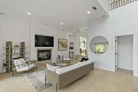 $4,599,000 | 303 Lakeview Way, Redwood City, CA 94062