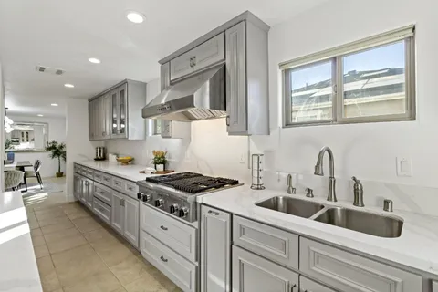 $4,599,000 | 303 Lakeview Way, Redwood City, CA 94062