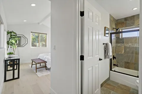 $4,599,000 | 303 Lakeview Way, Redwood City, CA 94062