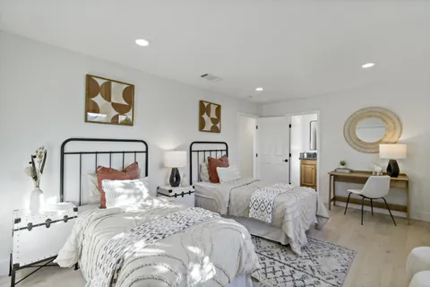 $4,599,000 | 303 Lakeview Way, Redwood City, CA 94062