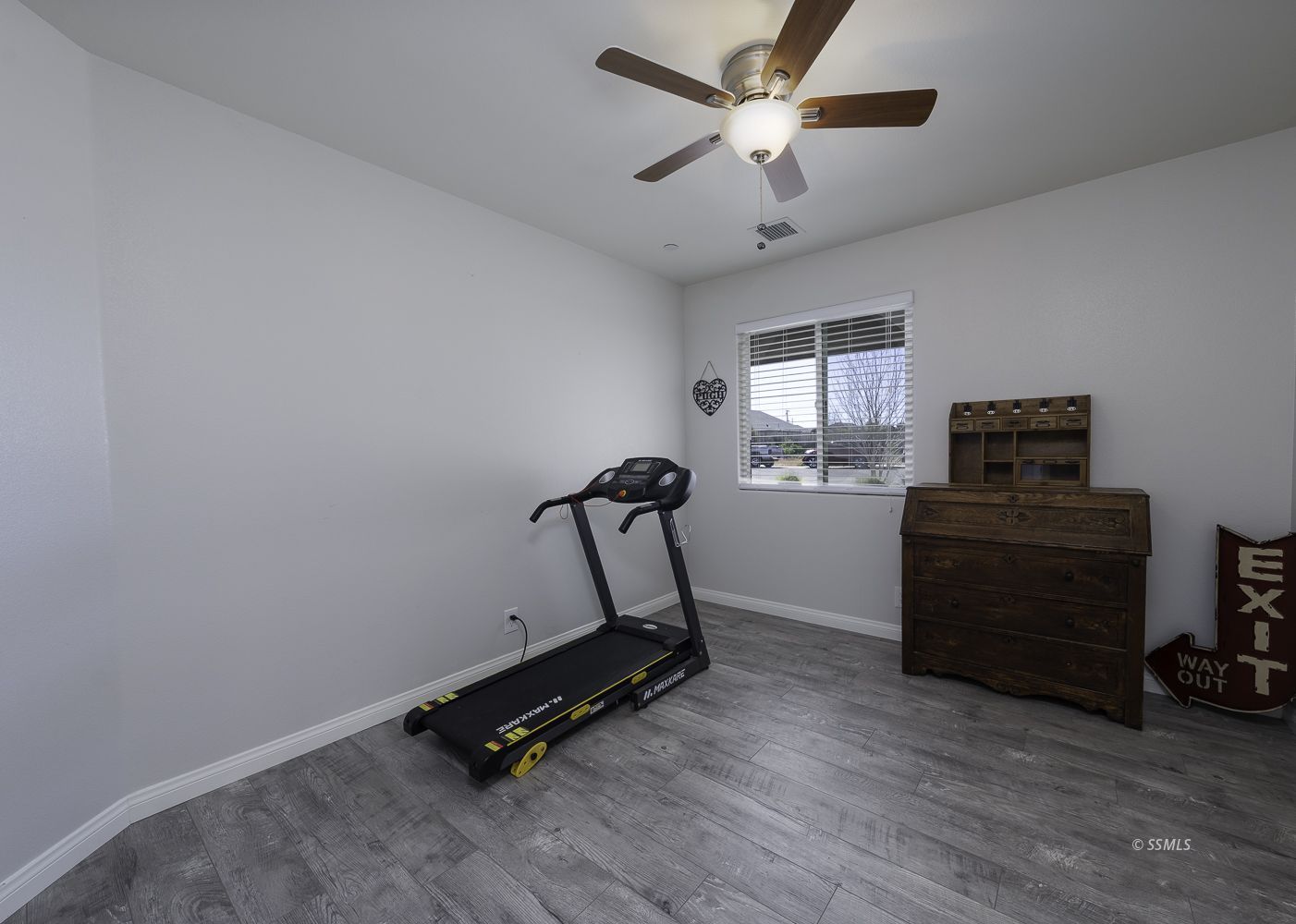 1116 Mayo Street Ridgecrest, CA 93555 - Photo 12 of 27 Gallery Image 12