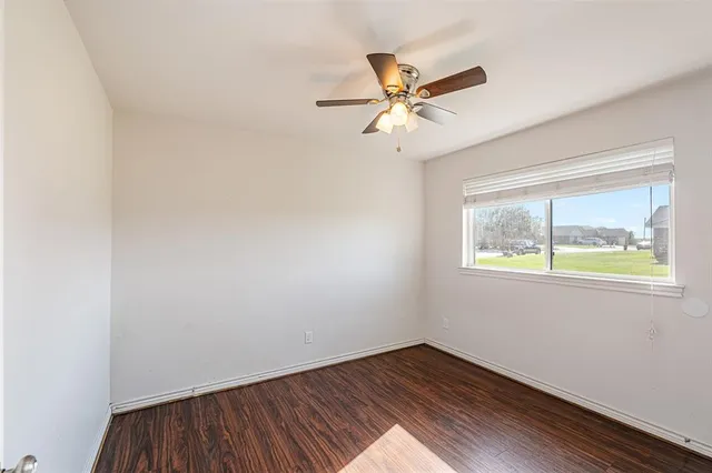 $1,450 | 410 Andrew Drive, Unit B, Mabank, TX 75147