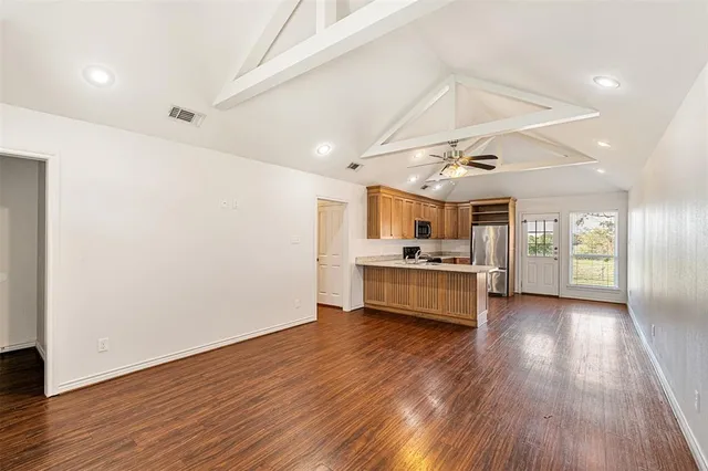 $1,450 | 410 Andrew Drive, Unit B, Mabank, TX 75147