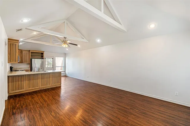 $1,450 | 410 Andrew Drive, Unit B, Mabank, TX 75147