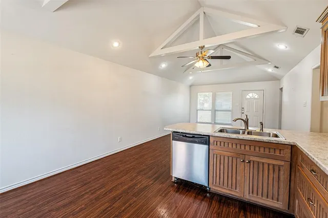 $1,450 | 410 Andrew Drive, Unit B, Mabank, TX 75147